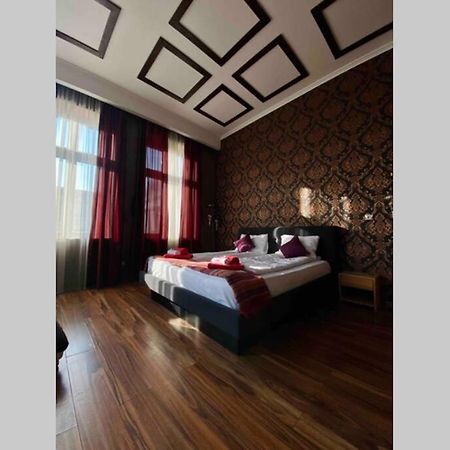 Heart Of Oradea, Old City Orient *Self-Checkin* Esterno foto